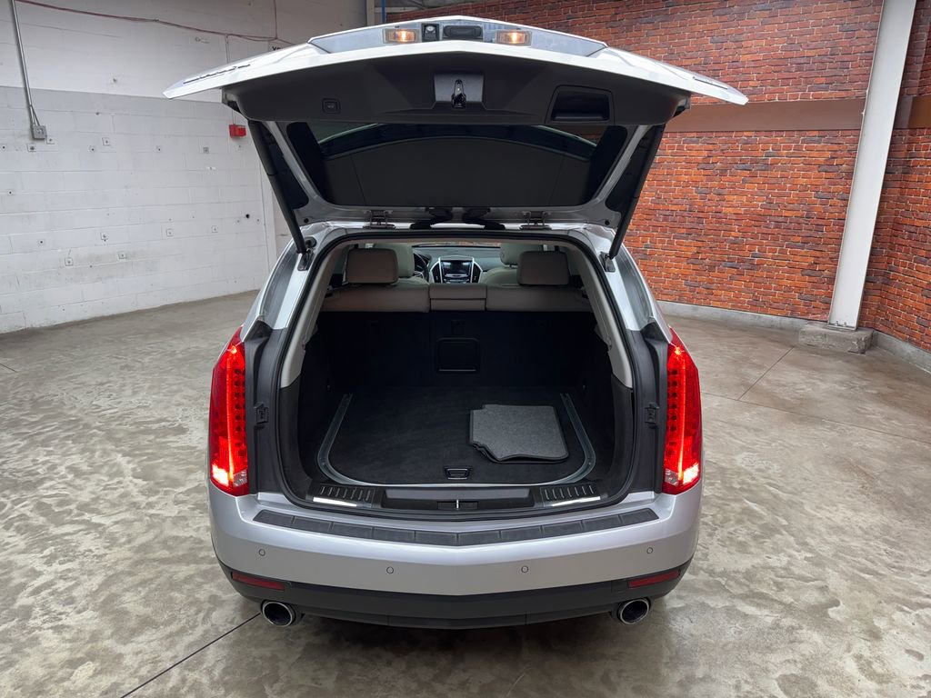 Used 2016 Cadillac SRX Luxury image 26