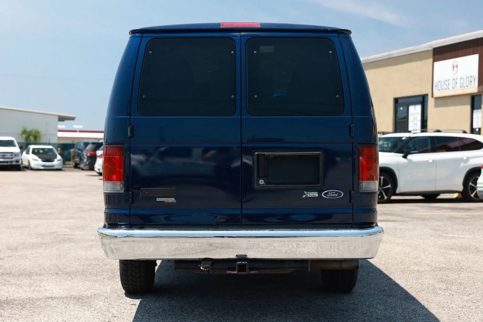 Used 2011 Ford E-350 and Econoline 350 XLT image 5