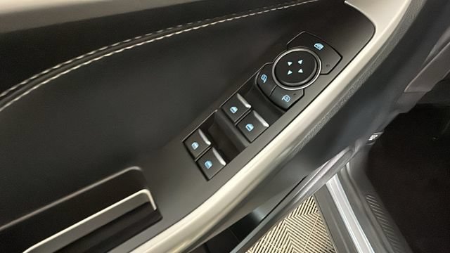 Used 2022 Ford Explorer XLT AWD/4WD image 11