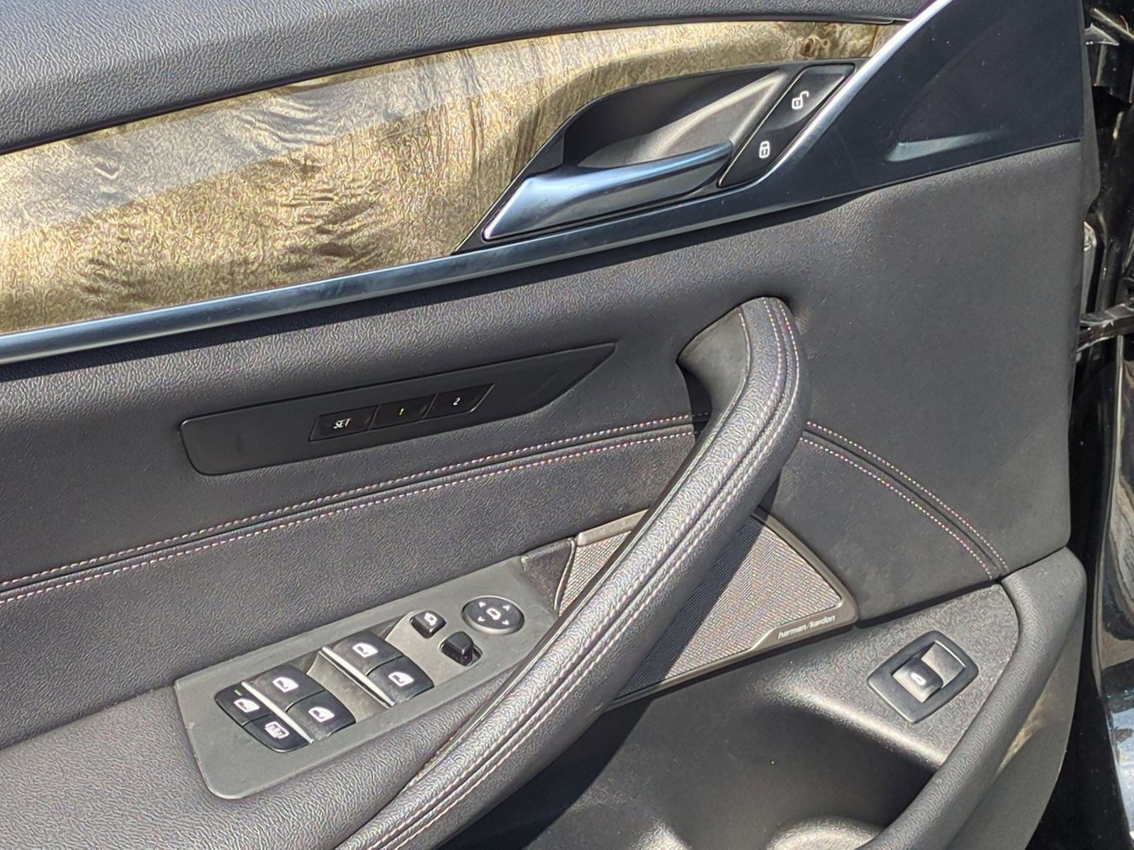 Used 2023 BMW 540i w/ Executive Package image 15