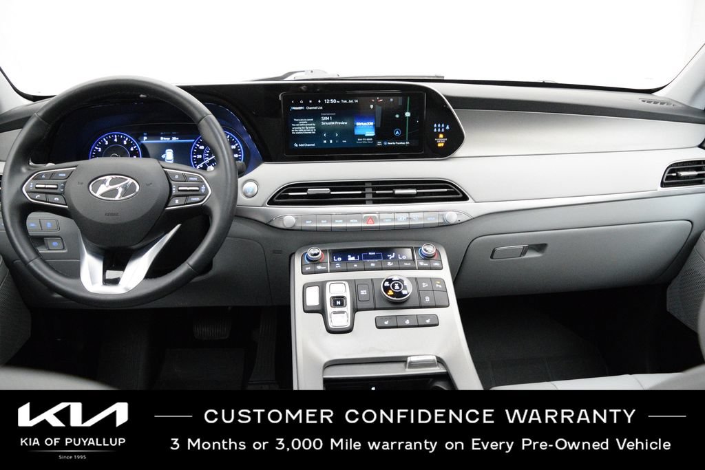 Used 2022 Hyundai Palisade SEL w/ 8P Bench Seat Package AWD/4WD image 17
