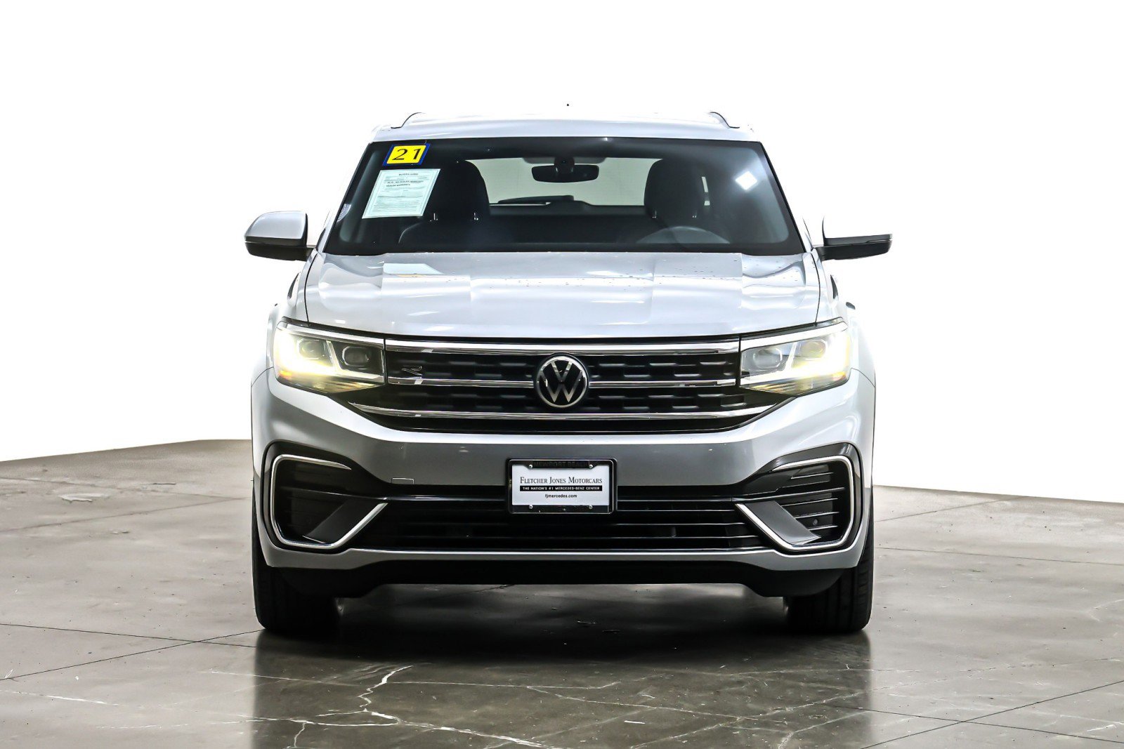 Used 2021 Volkswagen Atlas Cross Sport SE w/ V6 Towing Package image 3