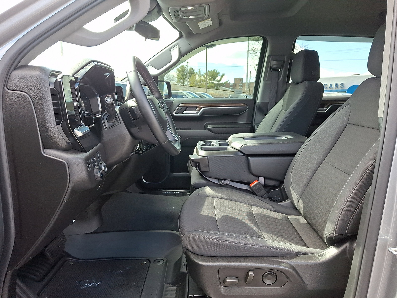 Certified 2025 Chevrolet Silverado 1500 RST w/ Z71 Off-Road Package image 13