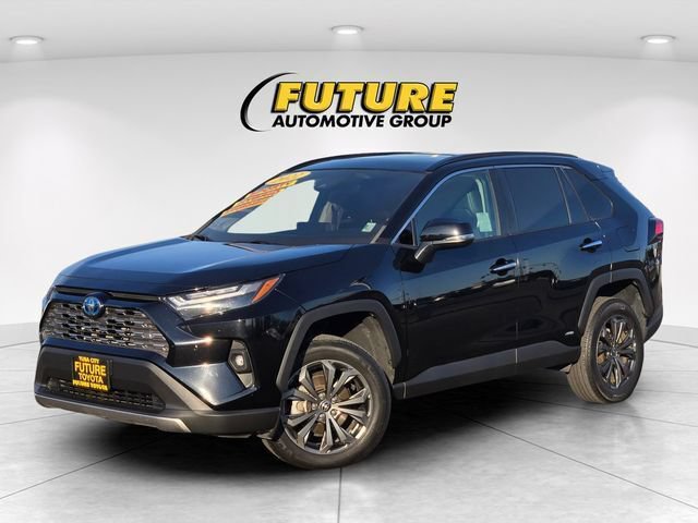 Certified 2022 Toyota RAV4 Limited AWD/4WD image 10