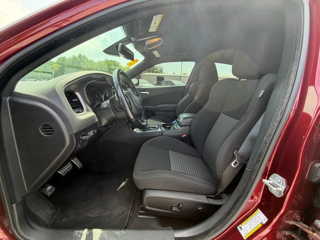 Used 2021 Dodge Charger R/T w/ Blacktop Package RWD image 3