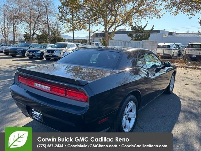 Used 2014 Dodge Challenger R/T image 7