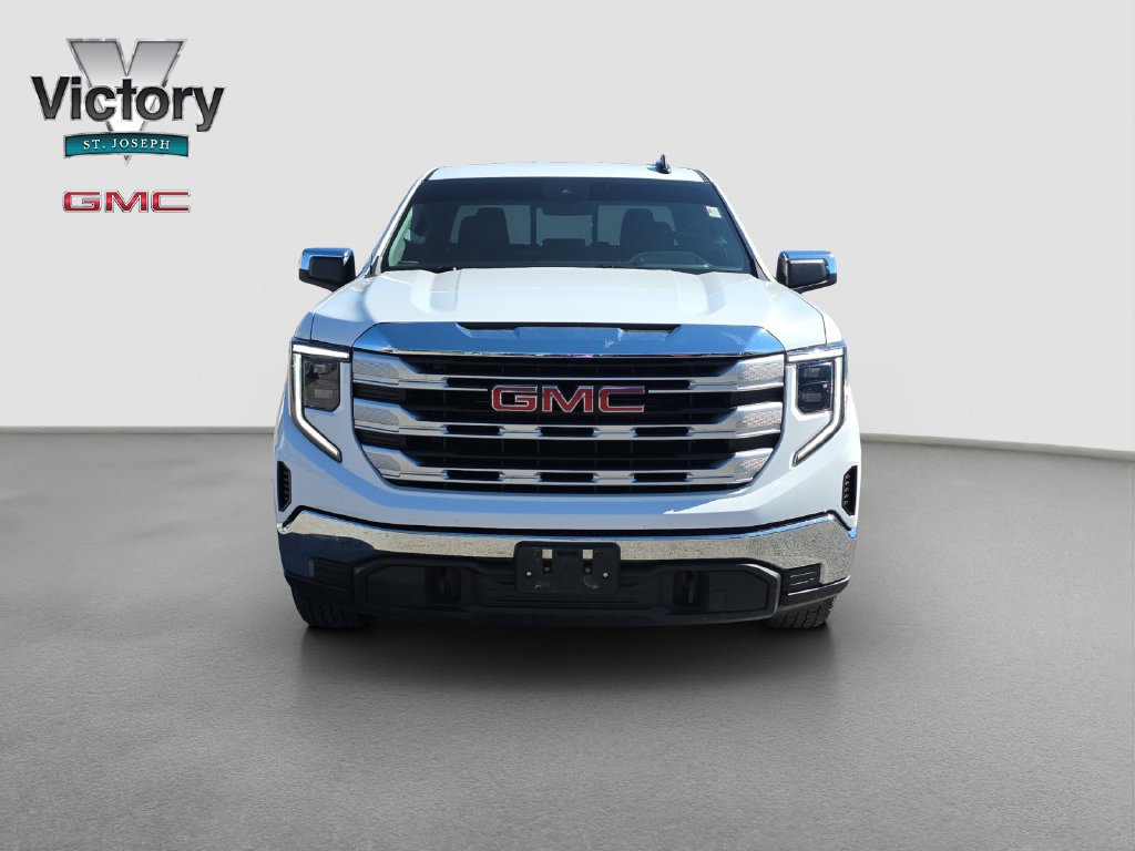 Used 2023 GMC Sierra 1500 SLE AWD/4WD image 2