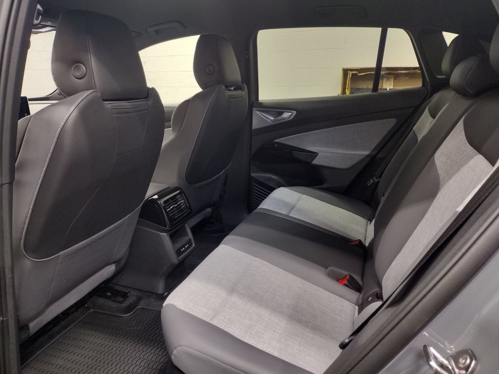 New 2026 Volkswagen ID.4 Pro AWD/4WD image 21