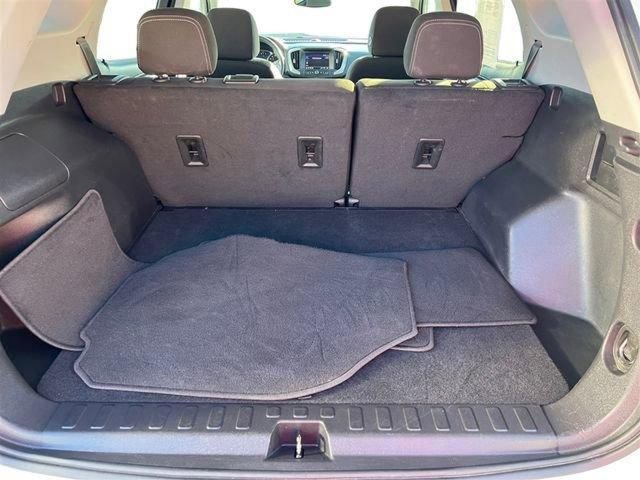 Used 2024 GMC Terrain SLE FWD image 19