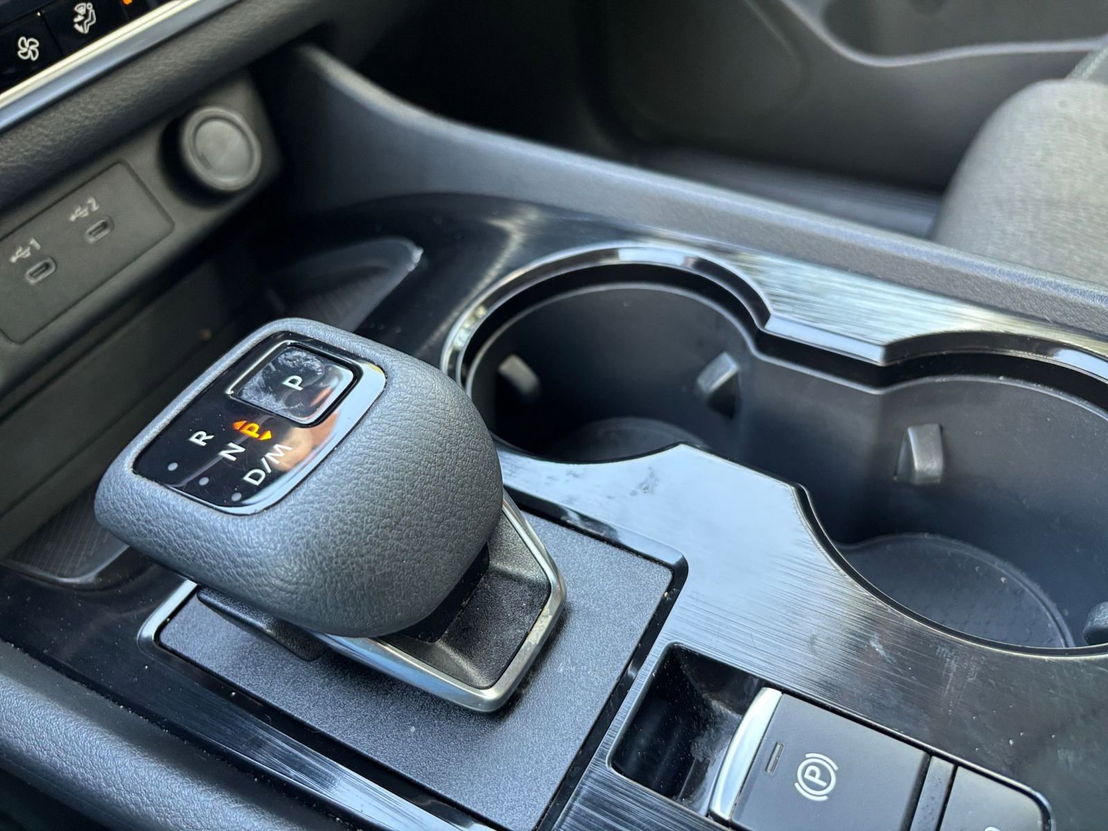 Used 2025 Nissan Rogue SV FWD image 36