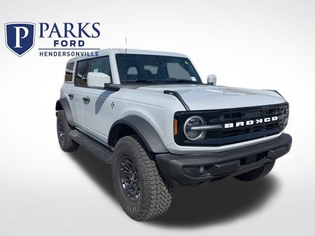 New 2026 Ford Bronco Outer Banks w/ Sasquatch Package