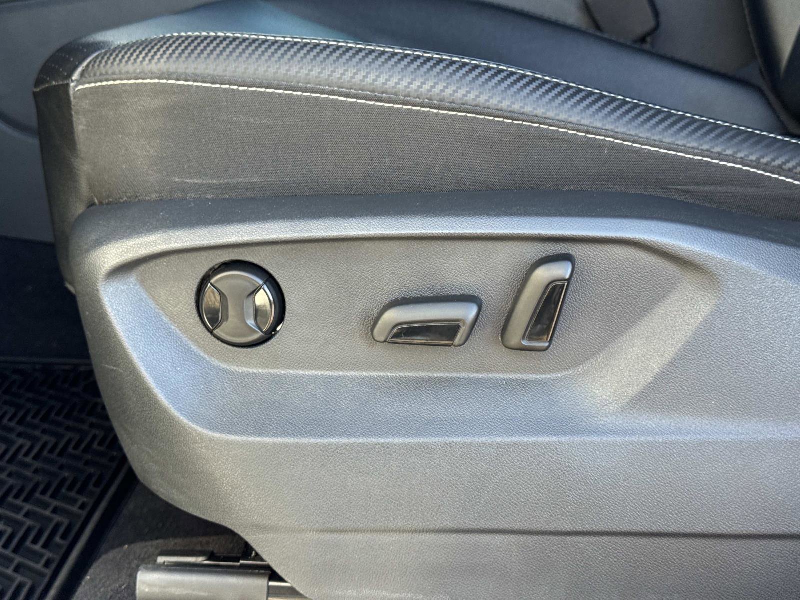 Used 2021 Volkswagen Atlas Cross Sport SE w/ Cross Sport MDO Package image 22