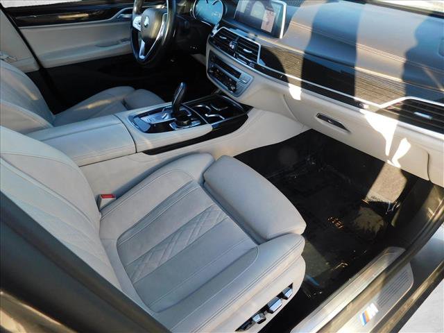 Used 2019 BMW 750i xDrive w/ Executive Package image 25