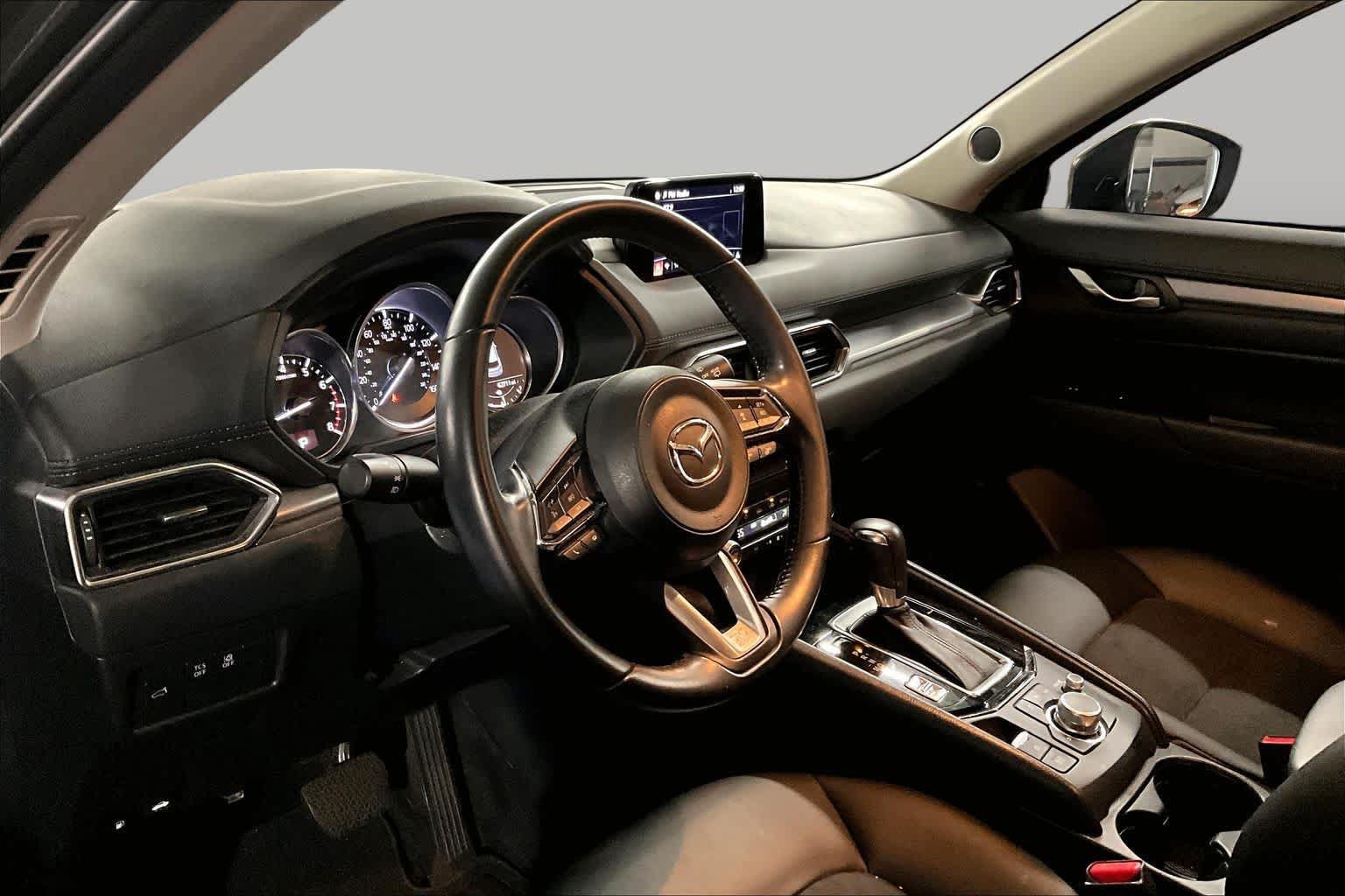 Used 2019 MAZDA CX-5 Touring FWD image 17