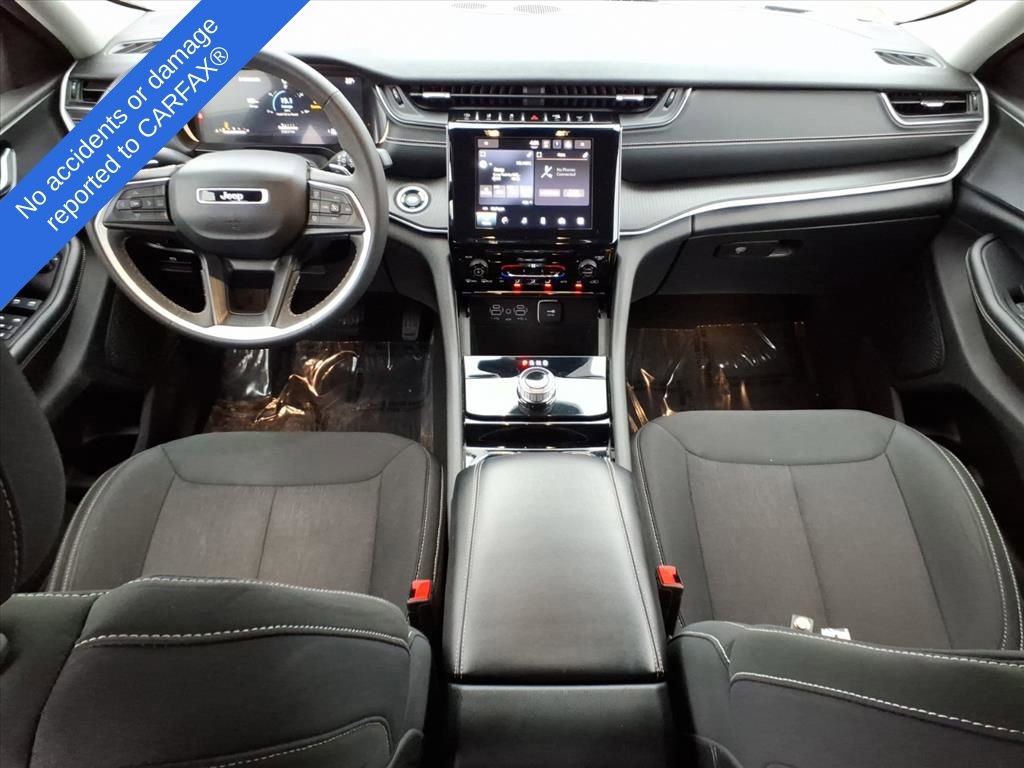 Used 2023 Jeep Grand Cherokee L Laredo image 12