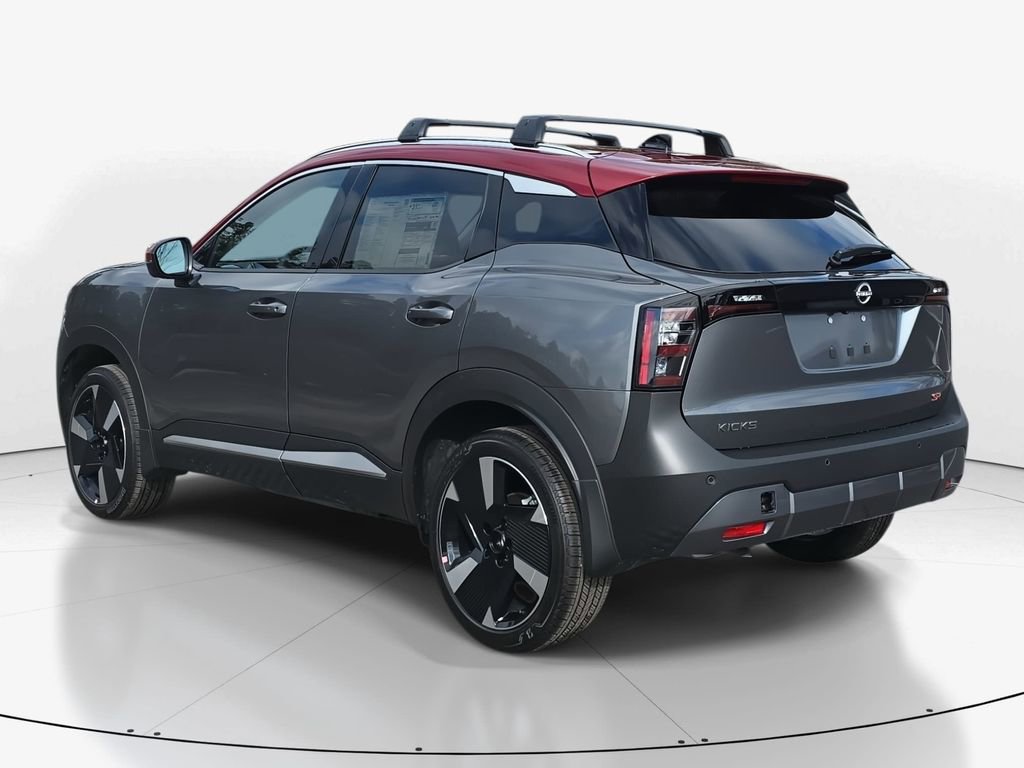 New 2026 Nissan Kicks SR FWD image 8