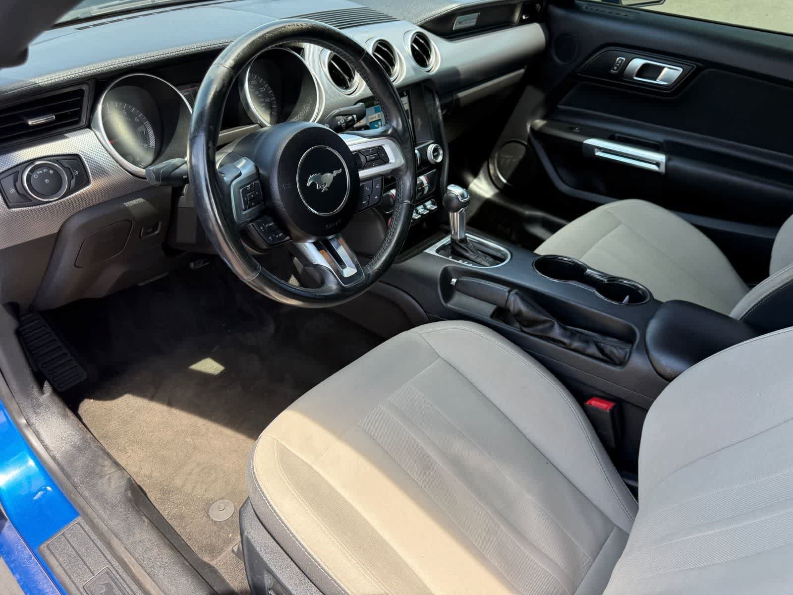Used 2018 Ford Mustang Coupe w/ Equipment Group 101A RWD image 10