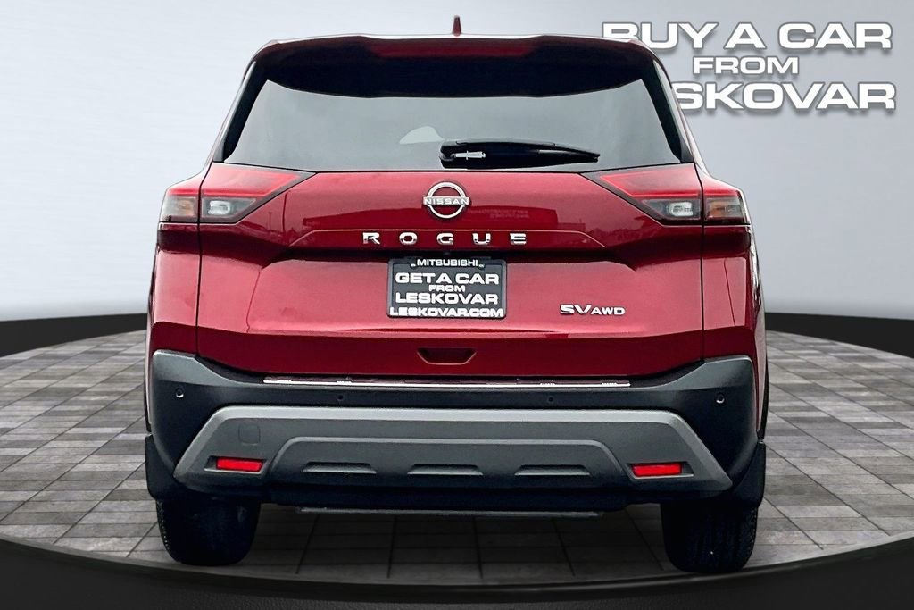 Used 2023 Nissan Rogue SV image 4
