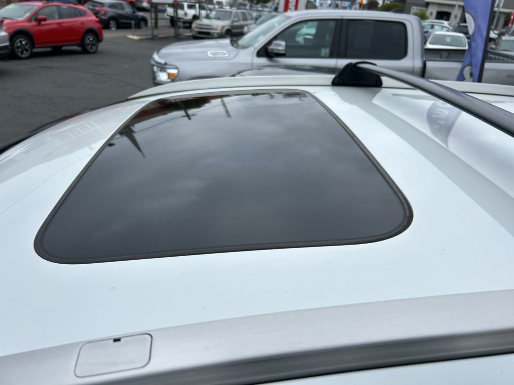 Used 2020 Honda CR-V Touring image 11