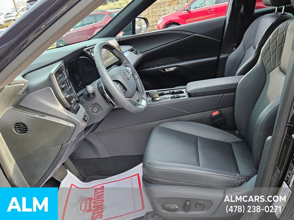 Used 2025 Lexus RX 350h image 6