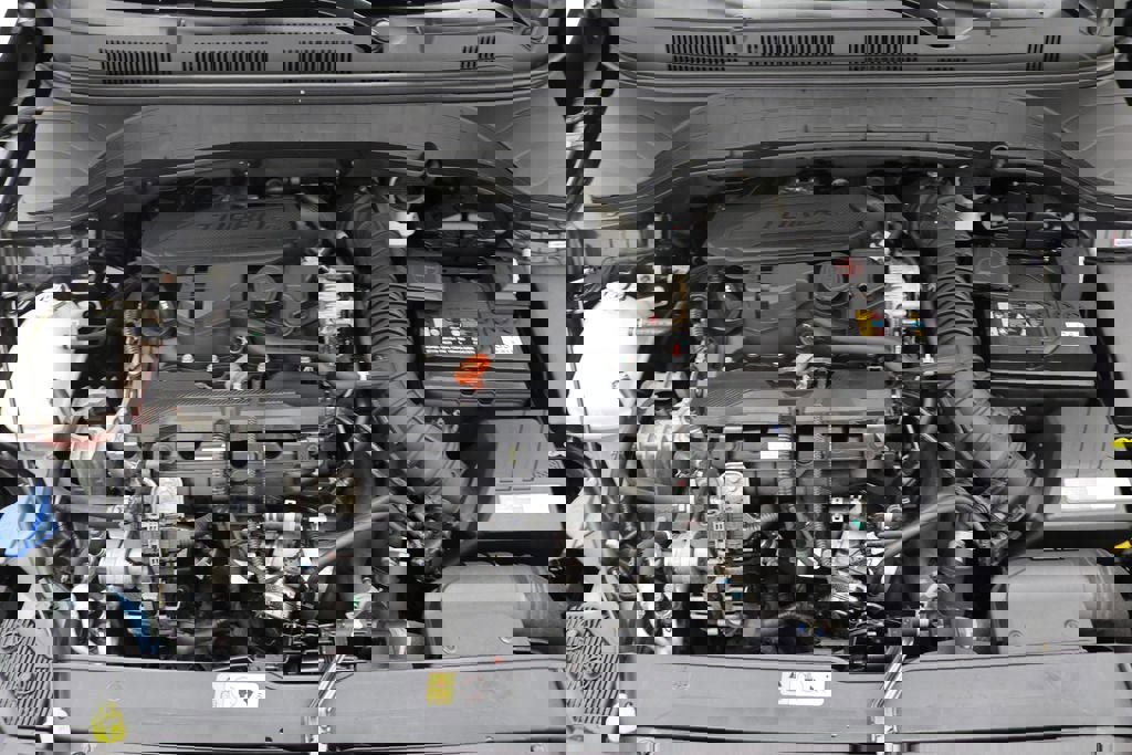 Used 2023 Hyundai Kona Limited image 30