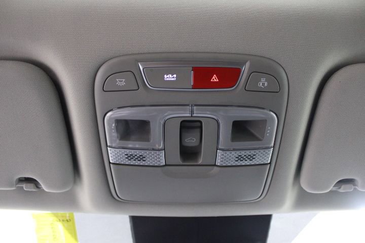 Used 2025 Kia Telluride S AWD/4WD image 44