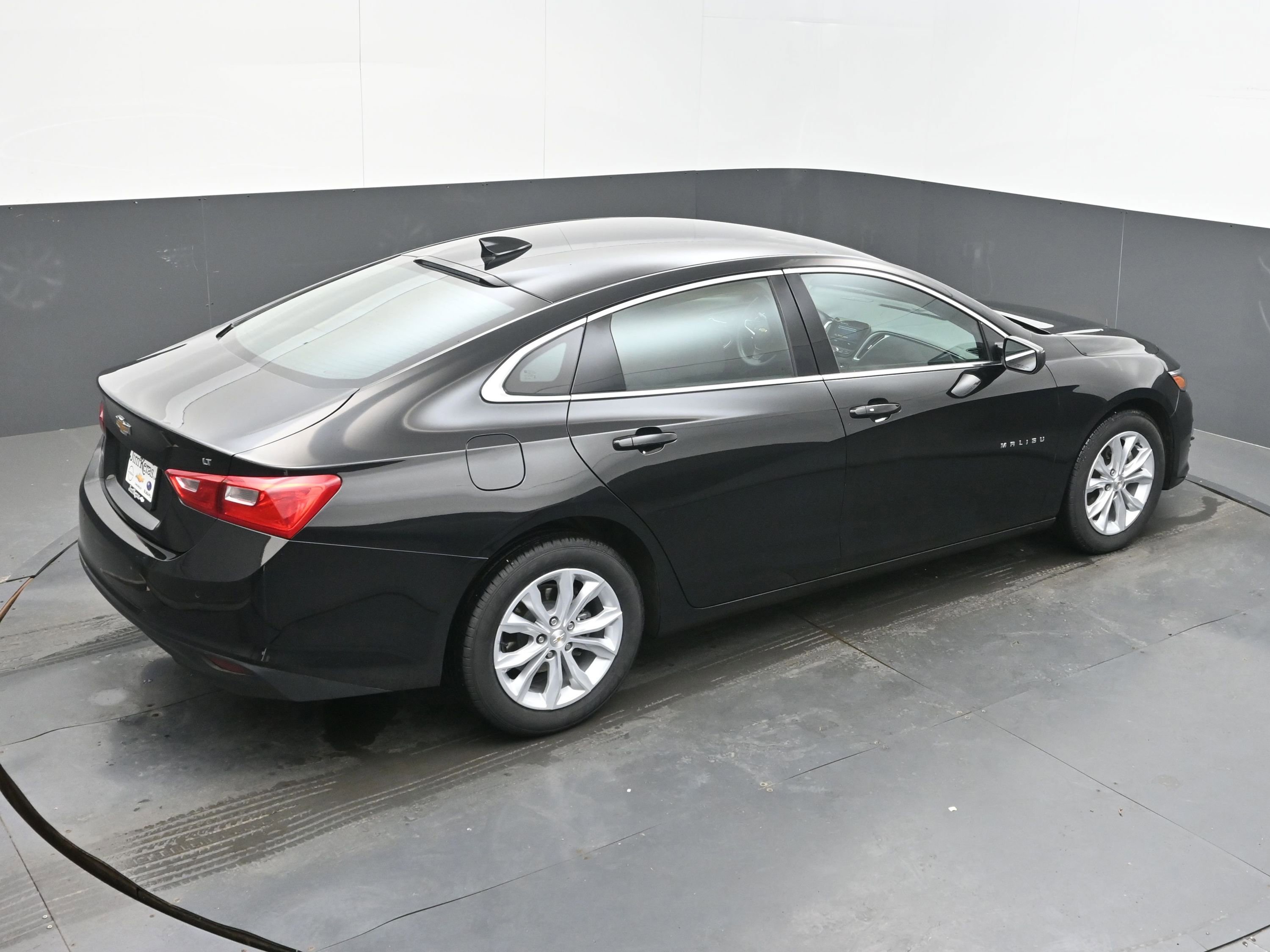 Used 2024 Chevrolet Malibu LT image 37