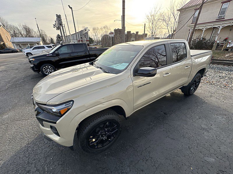 Certified 2024 Chevrolet Colorado Z71 w/ LPO, Dark Essentials Package image 17
