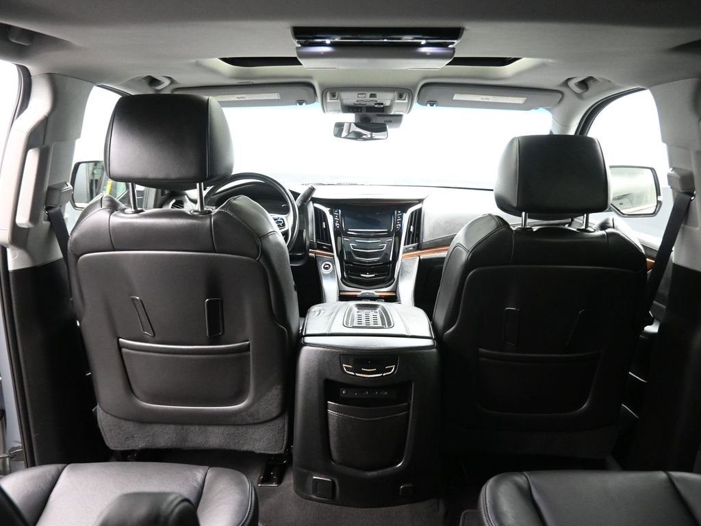 Used 2017 Cadillac Escalade Premium Luxury image 44