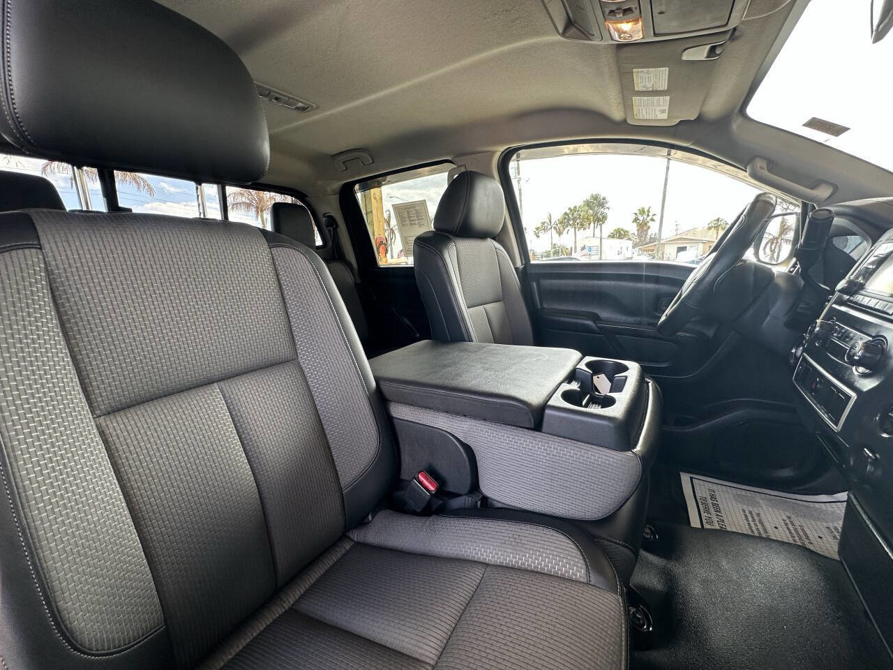 Used 2017 Nissan Titan S RWD image 21