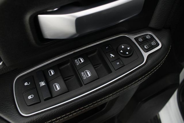 Used 2024 RAM 2500 Big Horn w/ Bed Utility Group image 14