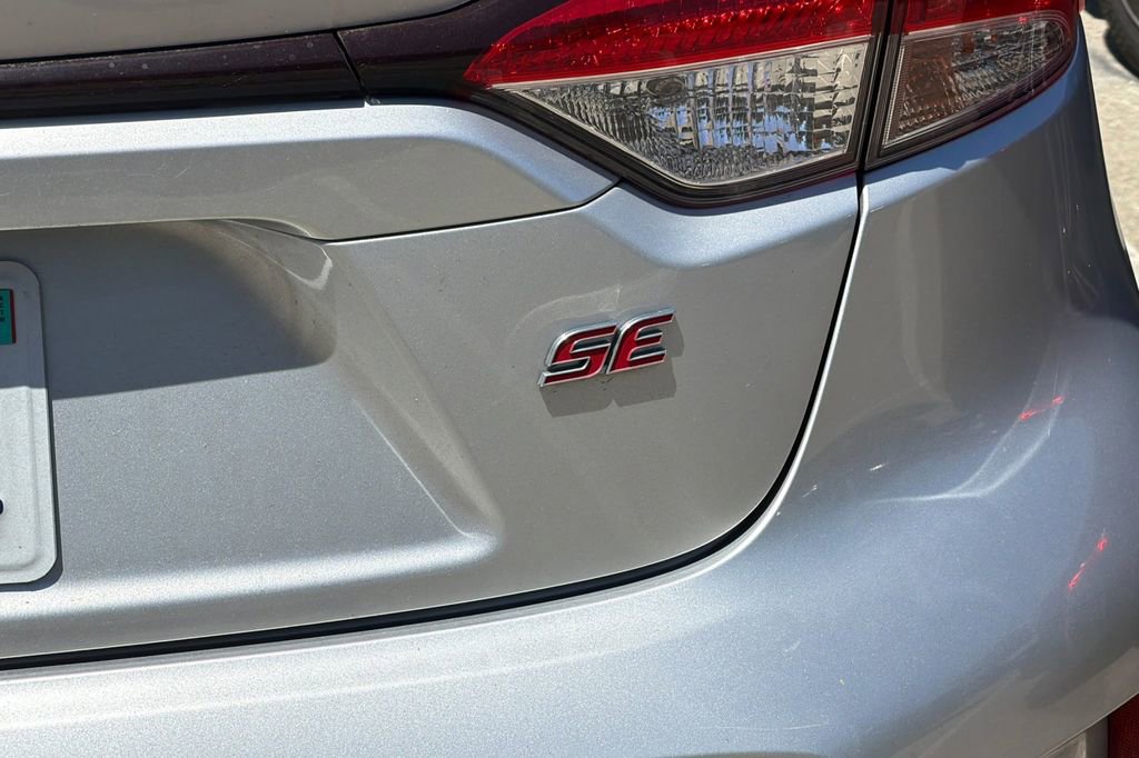 Used 2022 Toyota Corolla SE FWD image 7