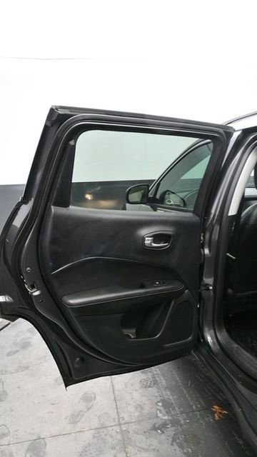 Used 2021 Jeep Compass Latitude AWD/4WD image 14