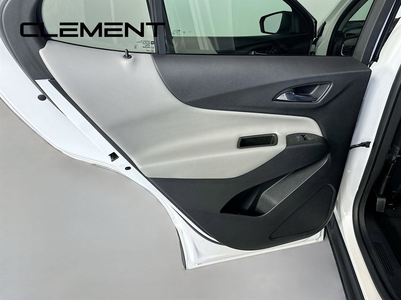 Used 2020 Chevrolet Equinox LS w/ LS Convenience Package image 29