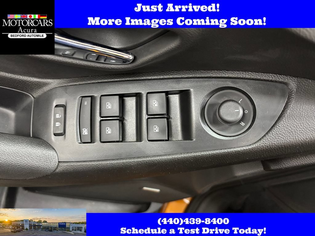 Used 2017 Chevrolet Trax LT w/ Sun & Sound Package FWD image 13