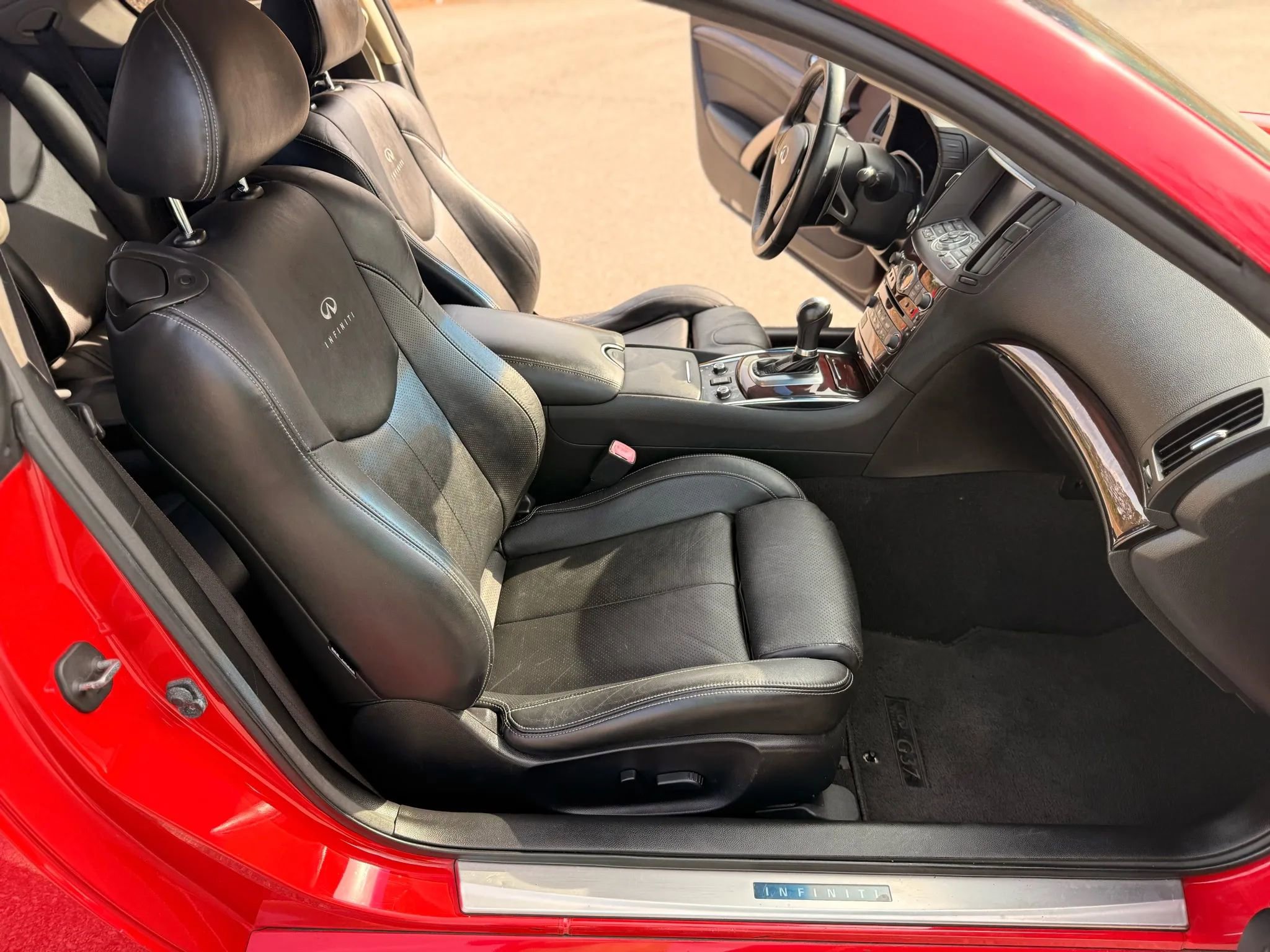 Used 2012 INFINITI G37 x Coupe w/ Premium Pkg image 12