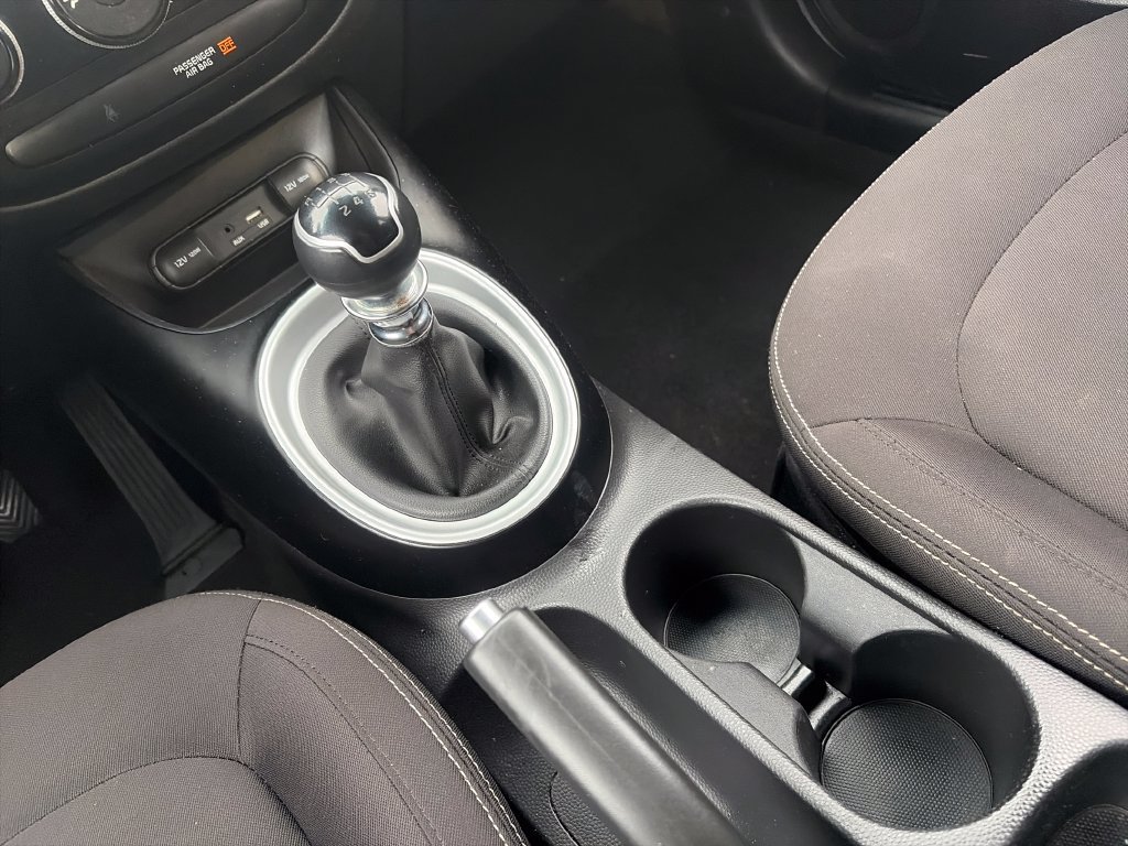 Used 2016 Kia Soul FWD image 24