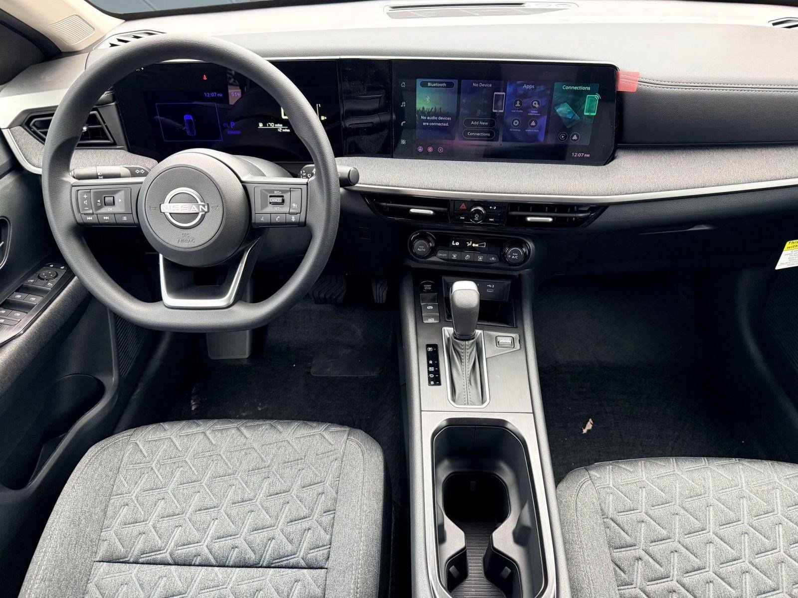 New 2026 Nissan Kicks SV w/ Cold Weather Package image 4