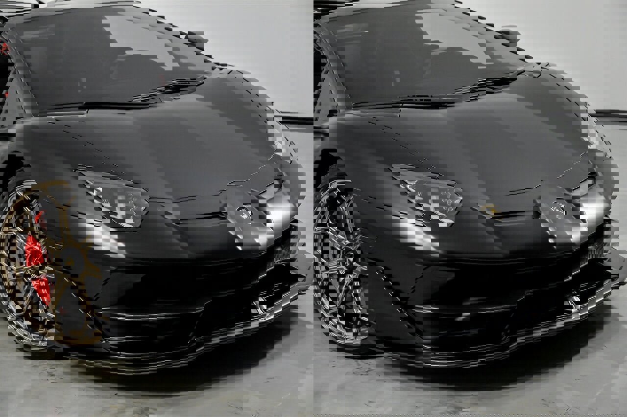 Used 2021 Lamborghini Aventador SVJ image 3