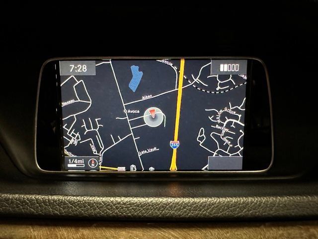 Used 2014 Mercedes-Benz E 250 BlueTEC 4MATIC Sedan image 16