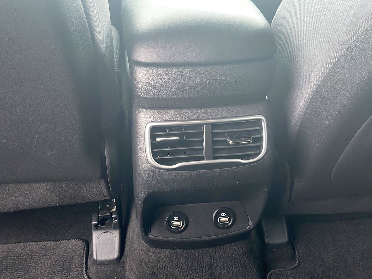 Certified 2023 Hyundai Santa Fe SE AWD/4WD image 15