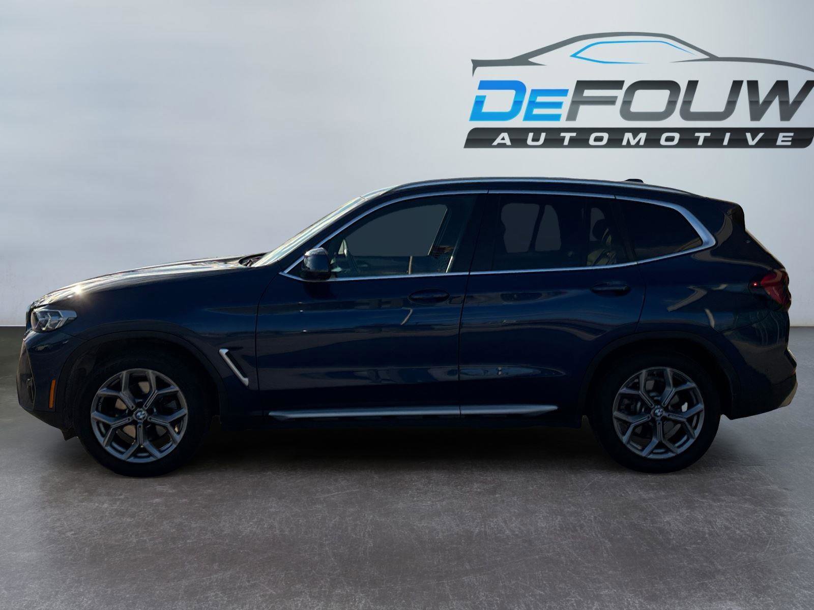 Used 2024 BMW X3 xDrive30i w/ Premium Package image 6