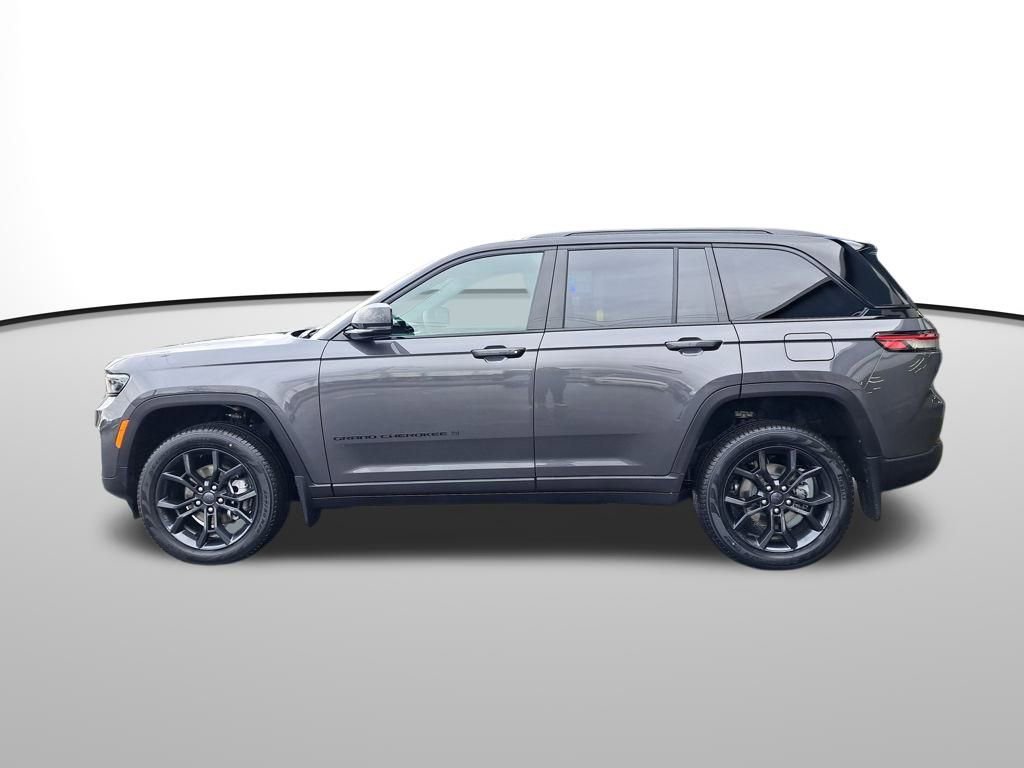 New 2025 Jeep Grand Cherokee Limited w/ MOPAR Finishing Package image 2