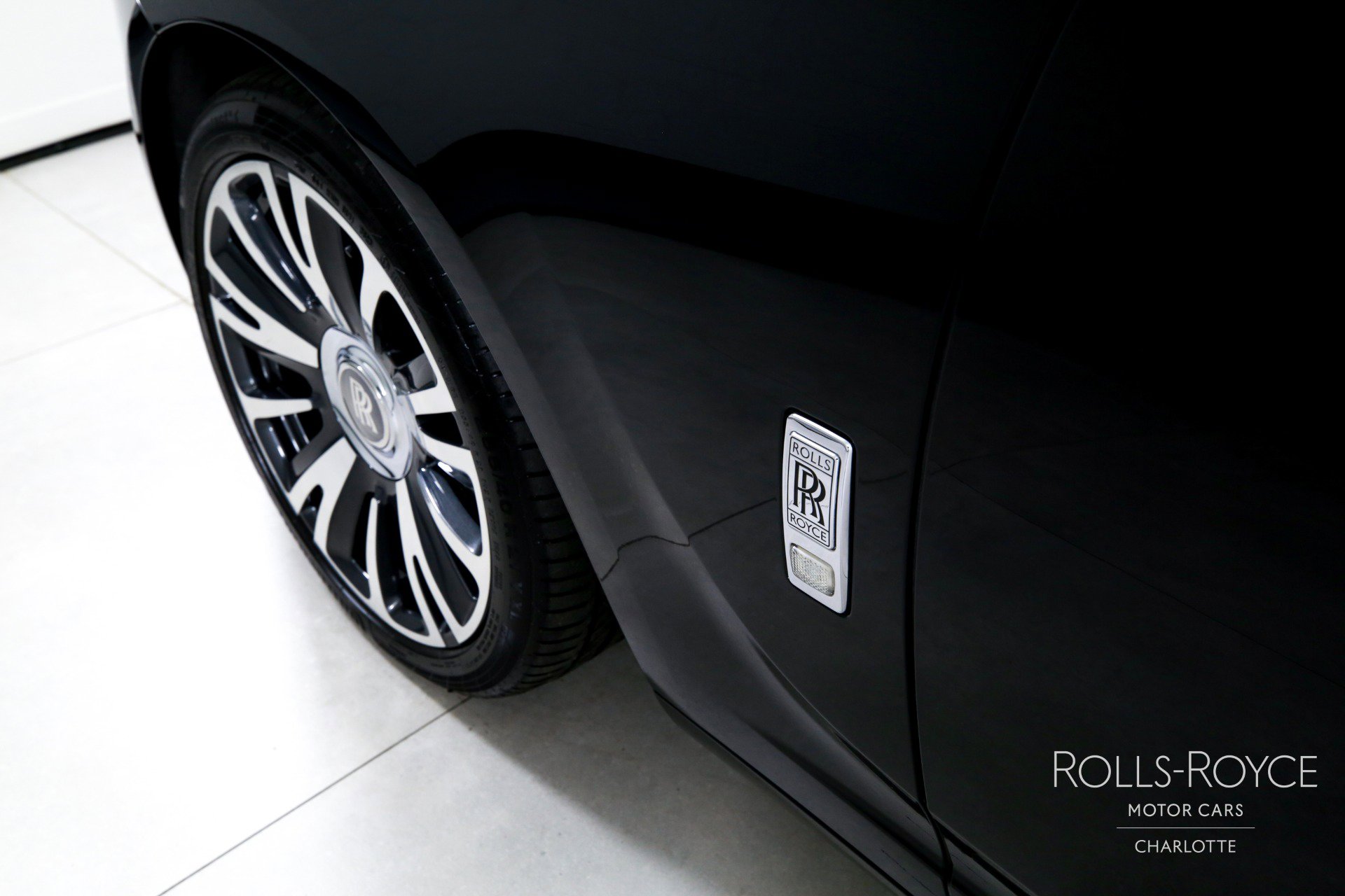 Used 2019 Rolls-Royce Ghost image 36