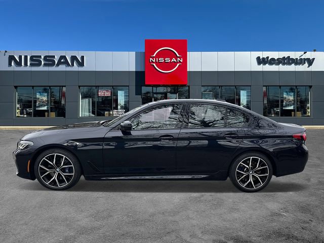 Used 2022 BMW 530i xDrive w/ M Sport Package image 7