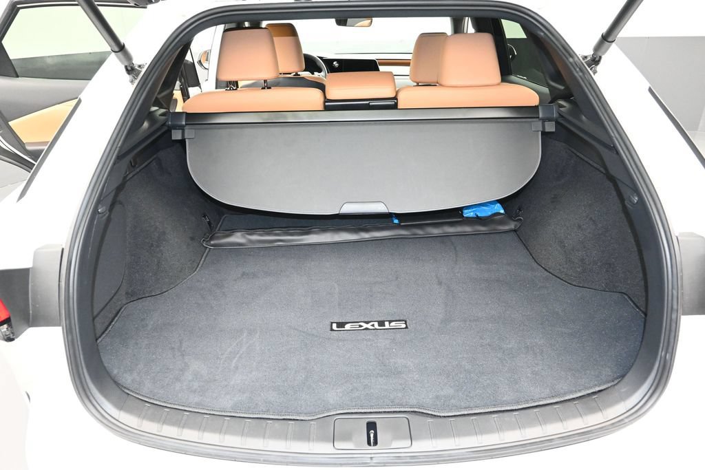 Used 2025 Lexus RX 350 FWD w/ Technology Package image 13