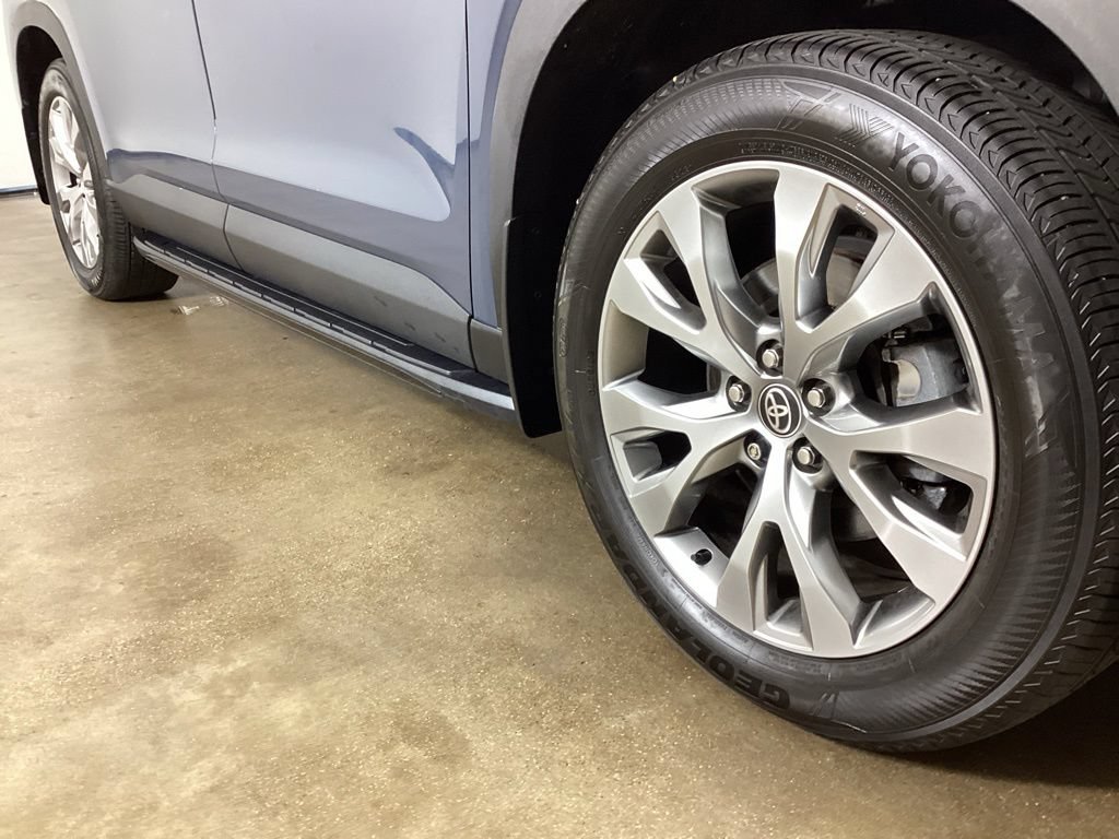 Used 2024 Toyota Grand Highlander AWD image 6