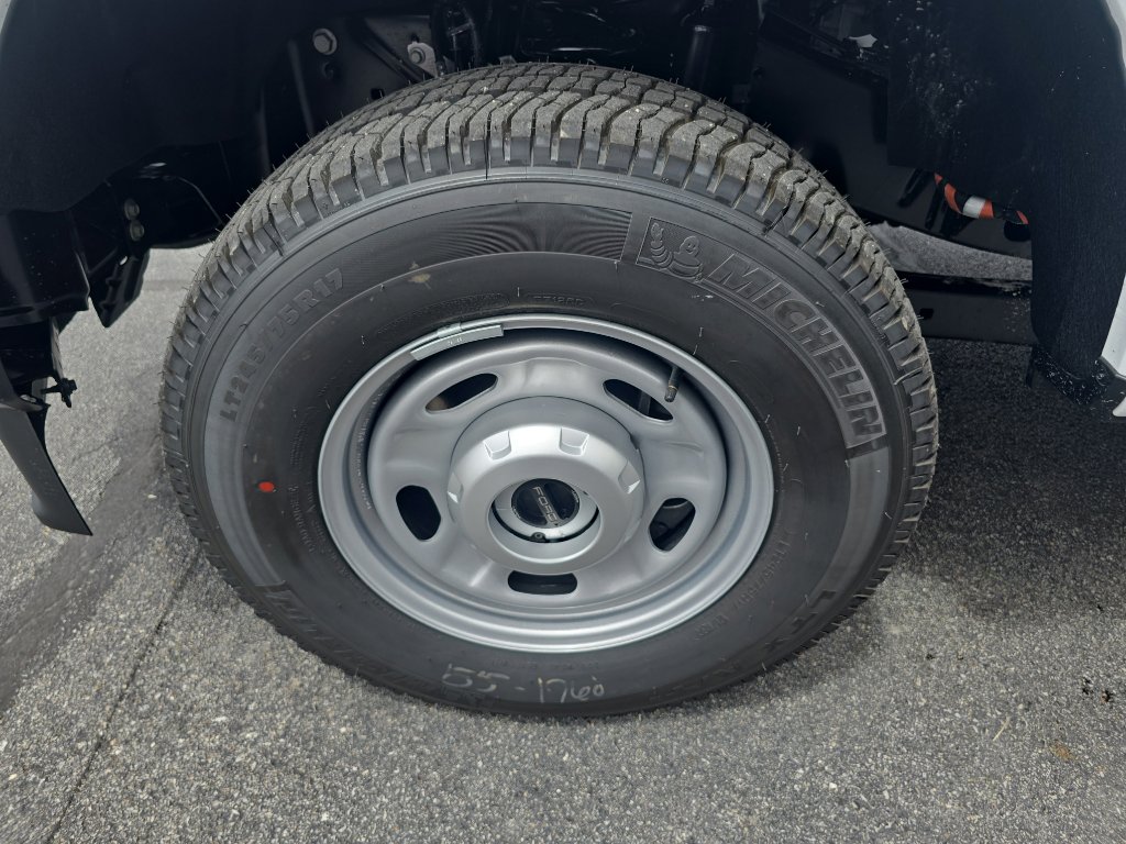 New 2025 Ford F350 XL w/ 360-Degree Camera Package image 36