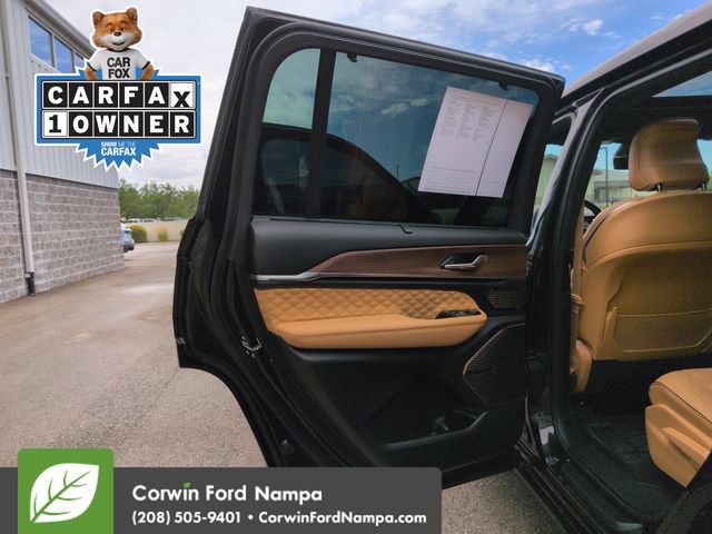 Used 2024 Jeep Grand Cherokee L Summit w/ Advanced Protech Group IV AWD/4WD image 24