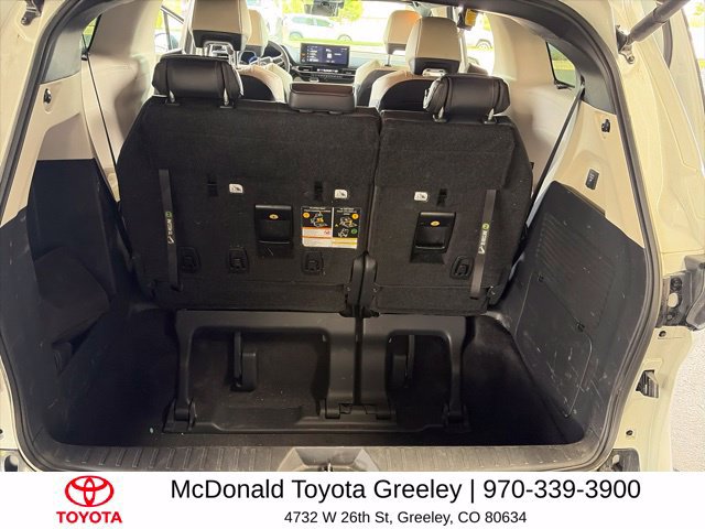 Certified 2025 Toyota Sienna Platinum AWD/4WD image 11